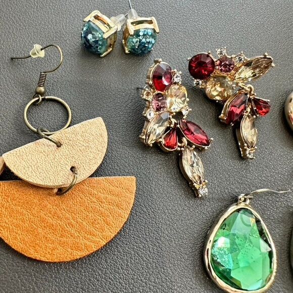 Fun lot of Pierced Post Modern Earrings - hoop drop dangle - Picture 3 of 6